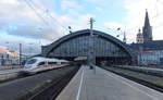 DB 406 003-4  Mannheim  als ICE 125  ICE International  von Amsterdam Centraal nach Frankfurt (M) Hbf, am 21.12.2019 in Kln Hbf.