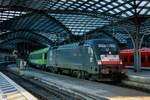 MRCE 182 520 mit Flixtrain in Köln Hbf, Dezember 2021.