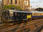 RE 4/4 bei der Ausfahrt aus dem Klner Hbf rtg Hohenzollernbrcke.