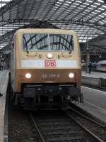 DB 120 159-9 im Klner Hbf am 17.10.10