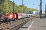 Am Nachmittag des 27.09.2018 fuhr RHC DE91 (272 014-8) mit einem langen Silozug, aus Richtung Köln Eifeltor kommend, durch den Bahnhof von Köln Süd.