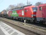 193 301-9 traktionslos hinter 189er gezogen von 193 324-1 mit Güterzug am Bahnhof Köln-West in Fahrtrichtung SSW, 19.02.2025 (50.942981, 6.933728)