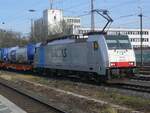 186 503-9 mit Güterzug am Bahnhof Köln-West in Fahrtrichtung SSW, 19.02.2025 (50.942981, 6.933728)

** Habt ihr den auf der Oberleitung balancierenden Affen wahrgenommen? ;-) **