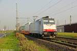 Railpool 186 251 mit einem KLV Aufliegerzug am 01.04.2014 in Köln Porz Wahn.