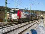 Am 20.1.2024 war EP-Cargo 383 064 mit einen vollen BLG Az von Tschechien gen Nord-Deutschland unterwegs.
Das Bild entstand ein paar Hundert Meter vor den ehemaligen Gbf Königstein.