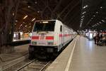 146 556-6 DB mit ihrer IC2-Garnitur ist zur Reserve in Leipzig Hbf auf Gleis 18 abgestellt.