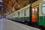 Blick auf den Buffet Speisewagen im Sonderzug an die Ostsee am 7.8.21 am frühen Morgen in Leipzig Hbf.

Leipzig 07.08.2021