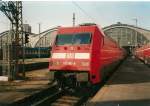 101 081 am 18.05.2000 im Leipziger Hbf.