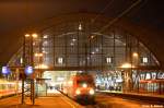 Der IC2030 mit 101 048-7 kurz vor der Abfahrt in Leipzig Hbf (22.12.2007)