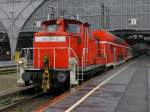 362 614-0 vor dem am 11.8.2009 von 120 123-5 nach Leipzig Hbf gebrachten PbZ.