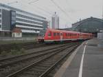 Hier 612 128 und 612 148 als RE6 nach Chemnitz Hbf., bei der Ausfahrt am 14.5.2010 aus Leipzig Hbf.