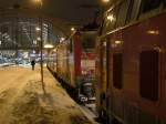 218 832 steht vor 143 610 im Leipziger Hbf.