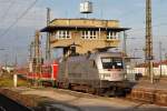 Hier 182 004-2 mit einem RE10 von Cottbus nach Leipzig Hbf., bei der Einfahrt am 3.10.2011 in Leipzig Hbf.