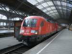 182 006 mit dem RE 16715 nach Dresden,am 26.Mrz 2012,im Leipziger Hbf.