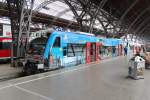 VT 011 (Urlaubsmarkt Flughafen Leipzig/Halle) und VT 001 in Leipzig Hbf zur Abfahrt nach Wurzen.27.05.2012