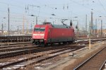 101 062-8 fhrt in Leipzig Hbf ein um spter IC Wagen zu bekommen fr die nchste Fahrt.