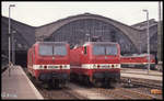 Fest in der Hand von DR Lokomotiven war der HBF Leipzig am 26.4.1992. Als Pärchen standen 143855 und 143856 am Bahnsteig. Im Hintergrund ist noch eine 232 zu sehen.