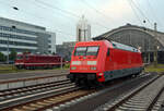 Am Morgen des 25.05.24 standen 101 116 und 250 004 der Budamar West vor der Leipziger Bahnhofshalle abgestellt.