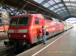 120 502 brachte am 24.08.07 einen Messzug in den Hbf Leipzig.