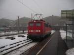 Zu Weihnachten gibt's E10 unter'm Weihnachtsbaum: Den Anfang macht 115 198, die soeben PbZ (2467 oder 2486) nach Leipzig gebracht hat.