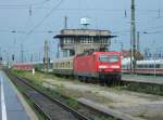 143 210 schiebt am 07.Juli 2012 den bunt gemischten RE 18461 nach Cottbus aus dem Leipziger Hbf. Zug bestand aus einem Bybdzf, Byz, Bomz (DR), einem unbekannten Wagen von der Press und einem ABomz (DR).