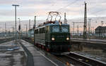 Am Morgen des 04.02.17 rangiert 242 001 der MTEG in Leipzig; die Rangierfreigabe wurde bereits erteilt. Sie bespannte an diesem Tag einen Sonderzug nach Dresden.