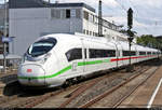 407 504-0 (Tz 704 | Siemens Velaro D) als umgeleiteter ICE 790 (Linie 32) von Stuttgart Hbf nach Wiesbaden Hbf durchfährt den Bahnhof Ludwigsburg auf Gleis 1.
[28.7.2020 | 16:15 Uhr]