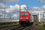 Zwischenhalt von 185 402-5 am 24.05.2014 in Ludwigshafen (Rhein) Mitte, als sie als Lz von BASF nach Mannheim Rbf unterwegs war.