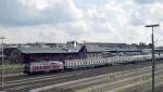 Lbeck Hbf Einfahrt eines Schnellzuges aus Hamburg.