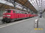 218 108-9 und 218 326-7 stehen mit dem gerade eingefahrenem  Sprinter  RE 21594 auf Gleis 5 im Lbecker Hbf am 26.08.08.