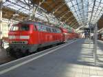 218 413-3 wartet am 4.10.08 im Bahnhof Lbeck auf die Ausfahrt Richtung Hamburg.