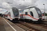 Alle 2h kommt es im Magdeburger Hauptbahnhof zu Treffen wie diesen. Dann kreuzen sich dort die Züge der IC-Linie 56 Leipzig-Ostfriesland, so auch am 1.8.2016 als der IC2430 (hier links im Bild) von Leipzig Hauptbahnhof nach Emden Hauptbahnhof mit der Zuglok 146 574-9 auf den IC2035 mit 146 568-1 von Norddeich nach Leipzig Hauptbahnhof traf.