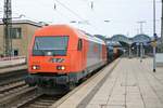 RTS Rail Transport Service Siemens Eurorunner 2016.906 mit Schotterwagen am 28.12.18 in Mainz Hbf 