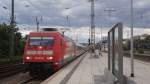 101 081 fährt mit ihrem IC2313 in Mainz Hbf ein.