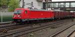 DB Cargo 187 105-2 mit gemischten Güterzug in Mainz Bischofsheim am 06.05.17 von einen Bahnsteig aus fotografiert