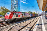 BB 37017 von Akiem durchfährt mit einem KLV aus Frankreich den Mannheimer Hbf. 
Aufgenommen am 20.4.2017.