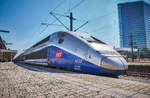 310 045-4 hält als TGV 9552 (Frankfurt (Main) Hbf - Saarbrücken Hbf - Paris Est) in Mannheim Hbf.
Aufgenommen am 20.4.2017.