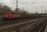 140 843-4 zieht am 13.03.2012 einen Flachwagenzug durch Mannheim Hbf