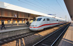 401 578-0 als ICE 70 (Chur - Frankfurt (Main) Hbf - Kassel-Wilhelmshöhe	- Hamburg-Altona), am 18.3.2016 bei der Einfahrt in Mannheim Hbf.