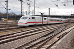 401 053-4 als ICE 599 (Berlin Ostbahnhof - Kassel-Wilhelmshöhe - Frankfurt(Main)Hbf - München Hbf), am 28.3.2016 bei der Einfahrt in Mannheim Hbf.