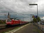 146 121-9 steht Abfahrbereit nach Frankfurt/M. in Mannheim-Waldhof am 26.08.2012. 