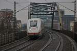 DB Fernverkehr ICE4 (412 xxx) am 03.01.21 in Mannheim Handelshafen vom Bahnsteig per Zoom fotografiert