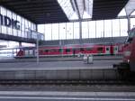 Mnchen-Nrnberg Express steht zur Abfahrt bereit am 31.Oktober 08.