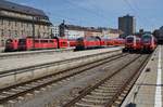 Blick auf den Starnberger Flügelbahnhof des Münchener Hauptbahnhofs mit v.l.n.r: 218 446-3, 111 095-6 mit dem RE4858 nach Nürnberg Hauptbahnhof, 218 429-9 mit dem RE57410 nach Buchloe,