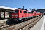 111 095-6 verlässt am 14.8.2017 mit dem RE4856 nach Nürnberg Hauptbahnhof den Münchener Hauptbahnhof.