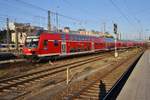 RB59143 von Treuchtlingen erreicht am Morgen des 14.8.2017 den Münchener Hauptbahnhof.