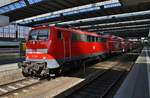 111 031-1 steht am 14.8.2017 mit der RB59160 nach Treuchtlingen im Münchener Hauptbahnhof bereit.