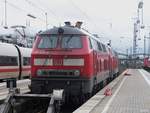 218 422 und unbekannte Maschine weilen am Stutzen in München Hbf und warten auf den nächsten EC nach Zürich.