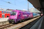 Die Länderbahn Siemens Taurus ALEXA 183 005-8 mit dem ALEX nach Hof am 11.08.20 in München Hbf