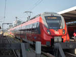 ET 2442 mit RB aus Mittenwald in München Hbf, 18.09.2020.